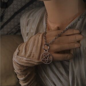 Silver Pentagram Pendant Necklace